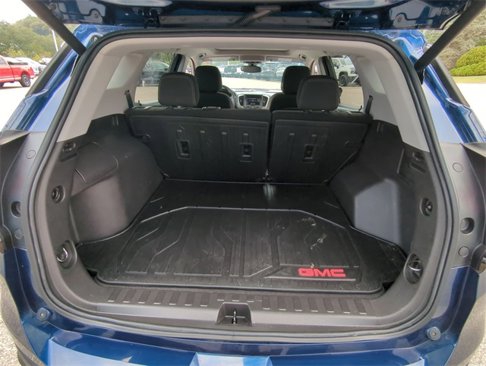 Certified 2022 GMC Terrain SLE w/ Driver Convenience Package image 26
