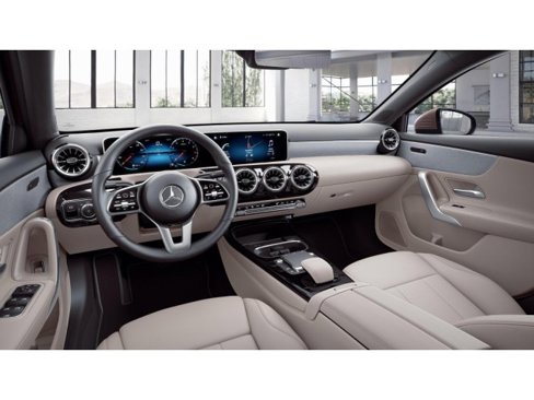 Certified 2022 Mercedes-Benz A 220 4MATIC image 3