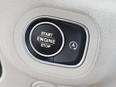 Used 2020 Mercedes-Benz GLE 350 w/ 3rd Row Seat Package image 25