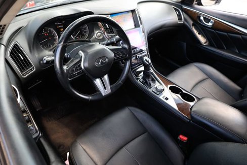 Used 2018 INFINITI Q50 Luxe image 4