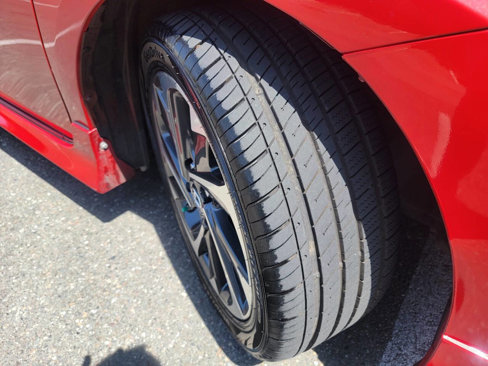 Used 2018 Toyota Corolla iM image 10