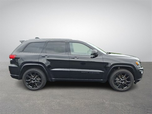 Used 2019 Jeep Grand Cherokee Altitude image 7