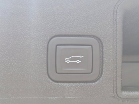 Used 2024 GMC Terrain SLT image 12