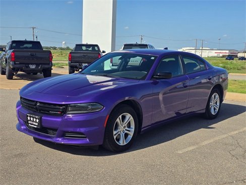 Used 2023 Dodge Charger SXT w/ Cold Weather Package image 7