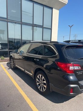 Used 2018 Subaru Outback 2.5i Touring image 2