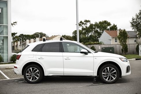 Used 2023 Audi Q5 2.0T Premium Plus image 3
