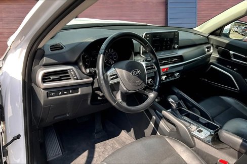 Used 2021 Kia Telluride LX image 13
