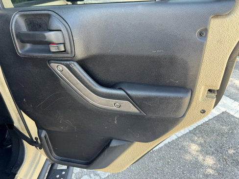 Used 2012 Jeep Wrangler Unlimited Sport image 42