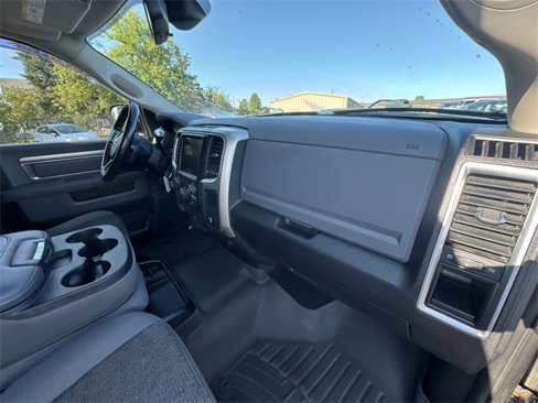 Used 2015 RAM 2500 Big Horn image 27