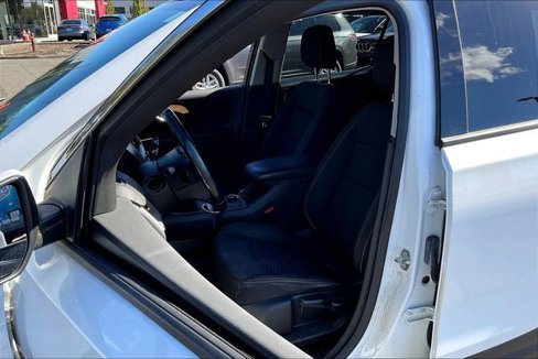 Used 2018 GMC Terrain SLE image 22