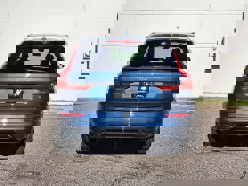 Certified 2025 Volvo XC60 B5 Plus w/ Climate Package image 6