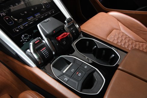 Used 2021 Lamborghini Urus image 19