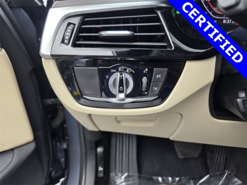 Certified 2022 BMW 530i w/ Premium Package image 28