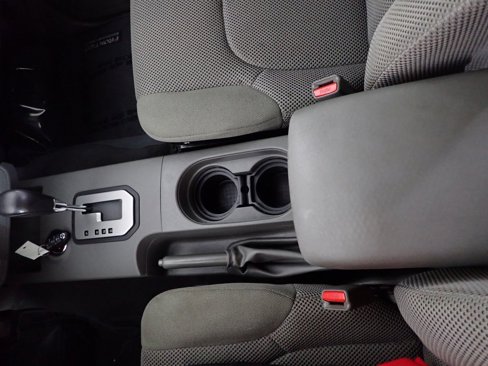 Used 2020 Nissan Frontier SV w/ Midnight Edition Floor Mats image 24