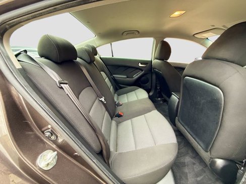 Used 2018 Kia Forte LX image 24