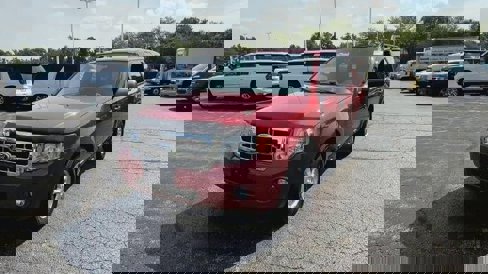 Used 2010 Ford Escape XLT image 3