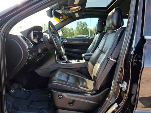 Used 2019 Jeep Grand Cherokee Limited image 12