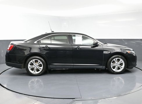 Used 2017 Ford Taurus SEL w/ Equipment Group 201A image 8