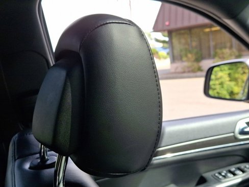 Used 2018 Jeep Grand Cherokee Limited image 13