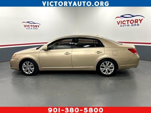 Used 2010 Toyota Avalon image 1
