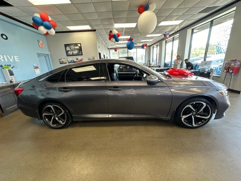 Used 2018 Honda Accord Sport image 15