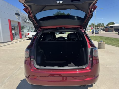 Certified 2022 Jeep Compass High Altitude image 8
