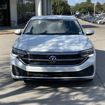 Used 2024 Volkswagen Jetta S image 6
