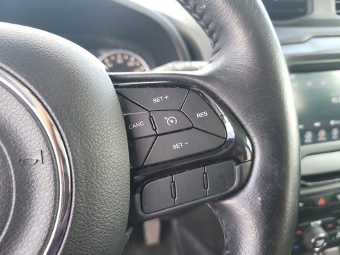 Used 2019 Jeep Renegade Altitude w/ Quick Order Package 2XM image 28
