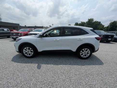 Certified 2023 Ford Escape Active w/ Cold Weather Package image 3