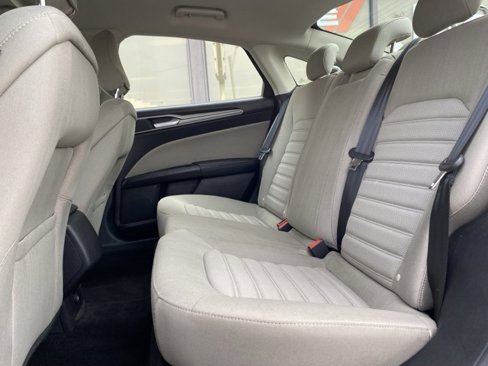 Used 2018 Ford Fusion S image 12