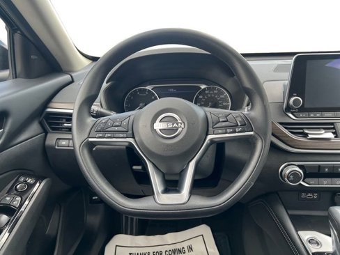 Used 2023 Nissan Altima 2.5 SV image 17
