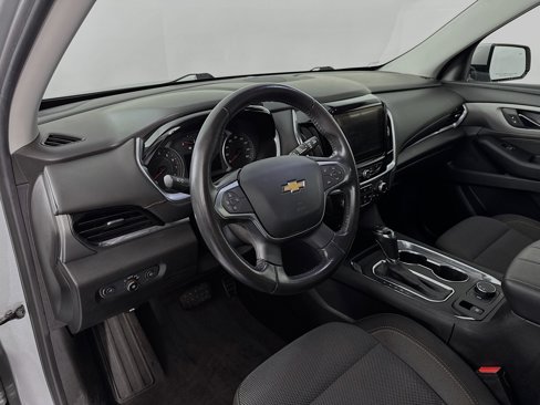 Used 2020 Chevrolet Traverse LT image 9