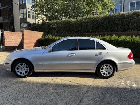 Used 2004 Mercedes-Benz E 320 Sedan image 7