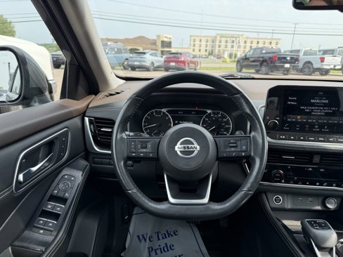 Used 2021 Nissan Rogue SL w/ Premium Package image 23