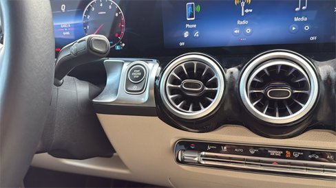 Certified 2025 Mercedes-Benz GLB 250 4MATIC image 36