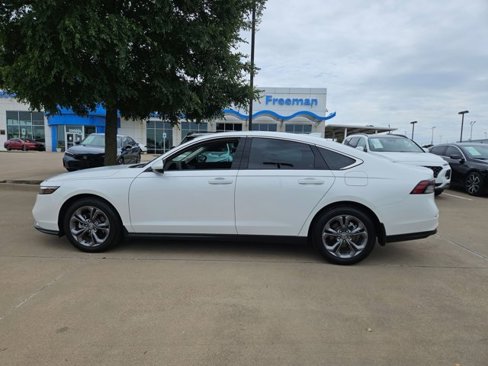 Certified 2024 Honda Accord EX image 8
