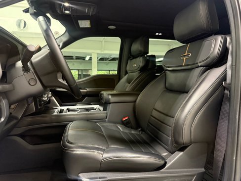 Used 2023 Ford F250 Platinum image 40