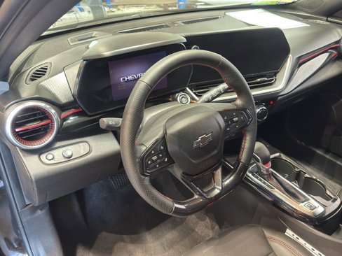 Used 2024 Chevrolet Trax RS image 18