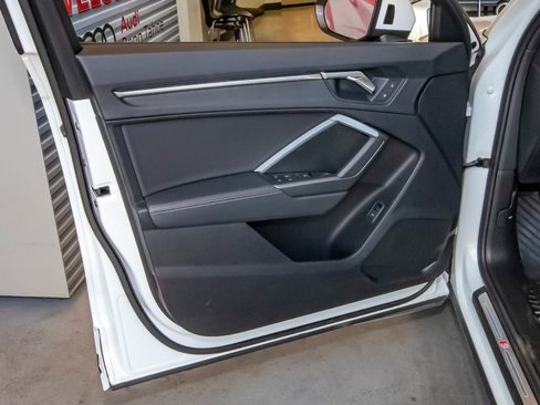 Certified 2025 Audi Q3 2.0T Premium image 34