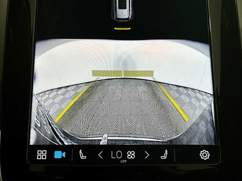 Certified 2024 Volvo XC90 B5 Core image 15