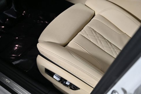Used 2021 BMW 530i xDrive w/ Convenience Package image 26