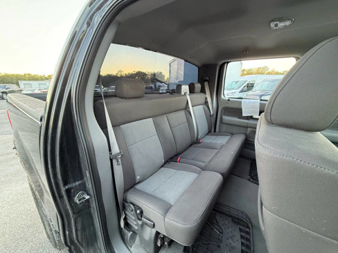 Used 2005 Ford F150 XLT image 13