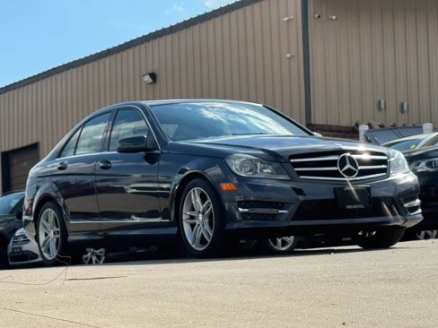 Used 2014 Mercedes-Benz C 300 4MATIC Sedan image 5