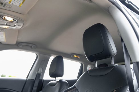 Used 2021 Jeep Compass Limited image 41