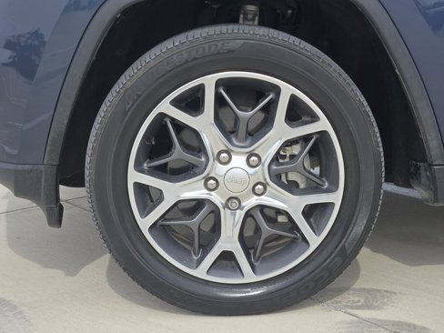 Used 2021 Jeep Grand Cherokee Limited w/ Sun & Sound Group image 12