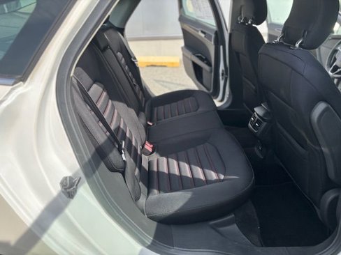 Used 2015 Ford Fusion SE image 15
