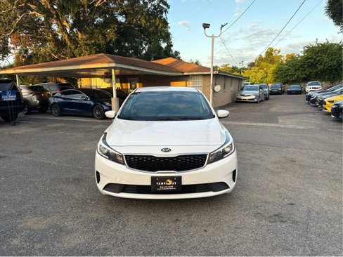 Used 2018 Kia Forte LX w/ LX Popular Package image 2