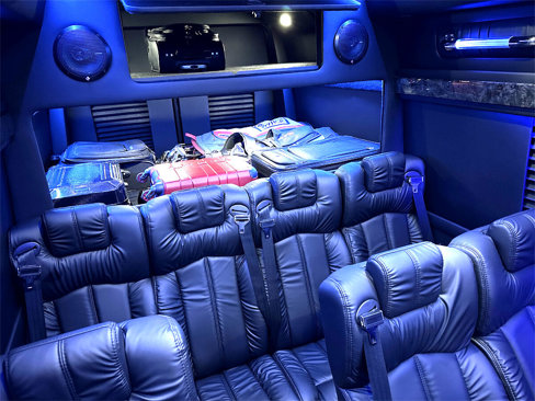 Used 2023 Mercedes-Benz Sprinter 3500 image 9
