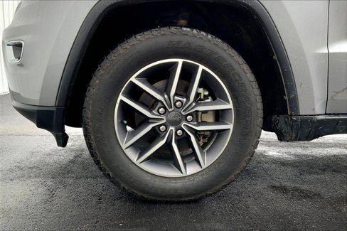 Used 2020 Jeep Grand Cherokee Laredo w/ Quick Order Package 2BN North image 9
