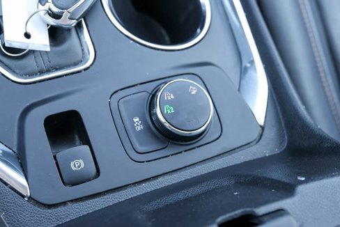 Used 2018 Chevrolet Traverse LT image 27